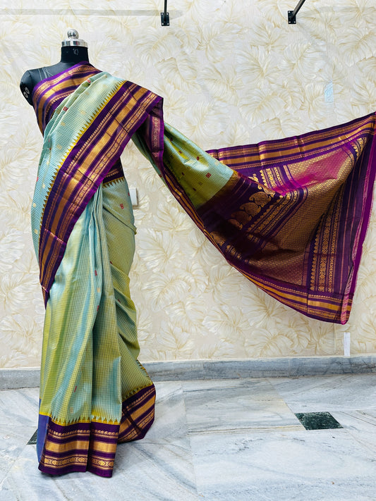 Mehendi Checkered Silk Gadwal Pattu Saree