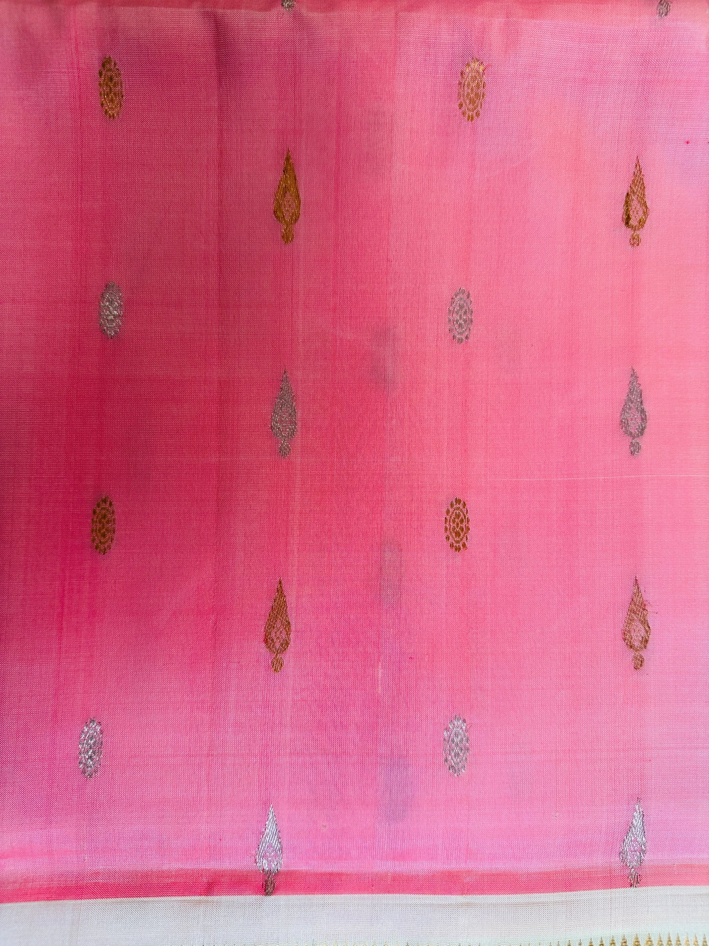 Vibrant Pink Gadwal Saree